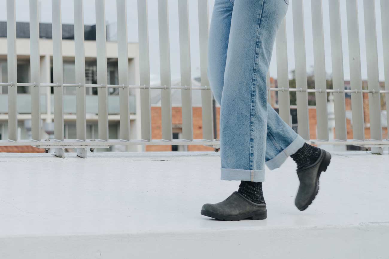 Blundstone #2420 Rustic Black - Image 3